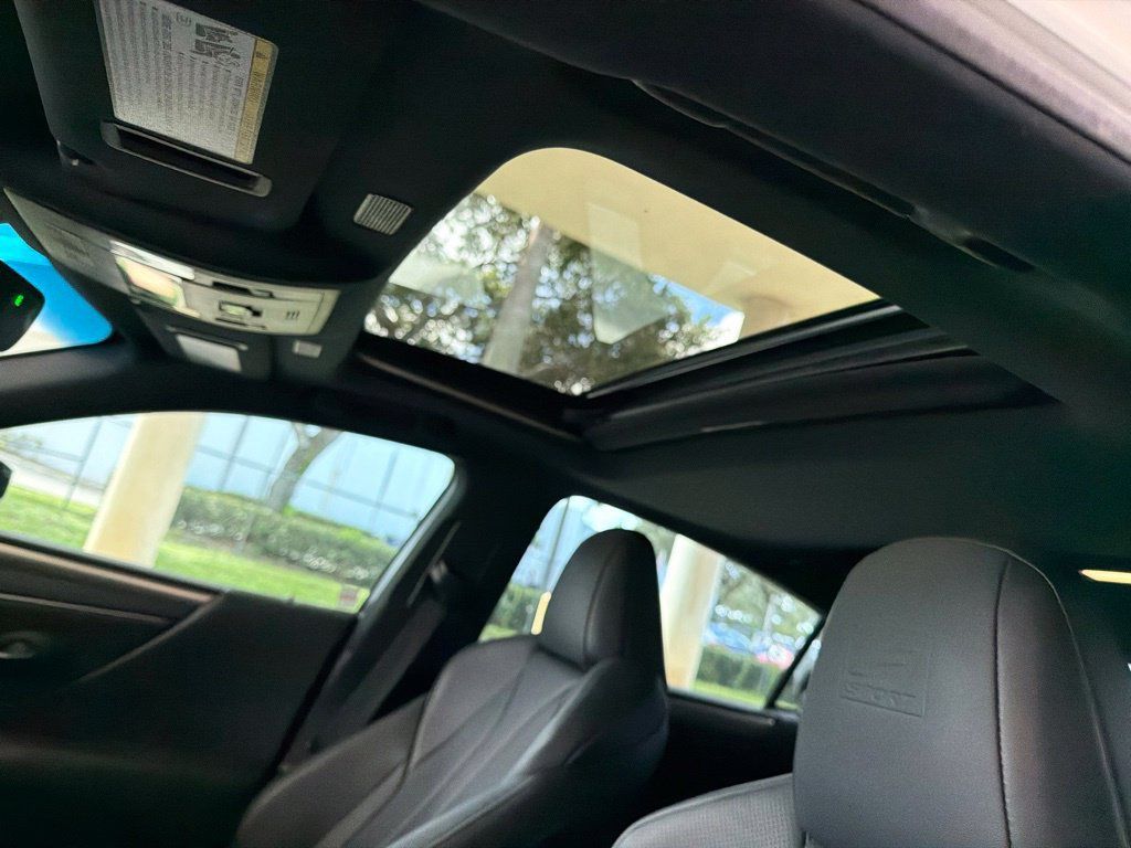 Used 2024 Lexus ES 350 F Sport w/ Accessory Package (Z2) FWD image 18