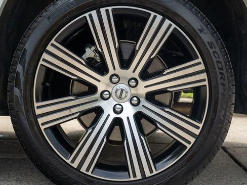 Used 2025 Volvo XC90 T8 Plus w/ Protection Package Premier AWD/4WD image 53