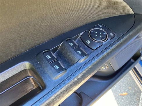 Used 2019 Ford Fusion SE image 13