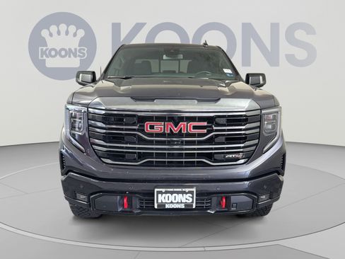 Used 2024 GMC Sierra 1500 AT4 w/ AT4 Preferred Package AWD/4WD image 11