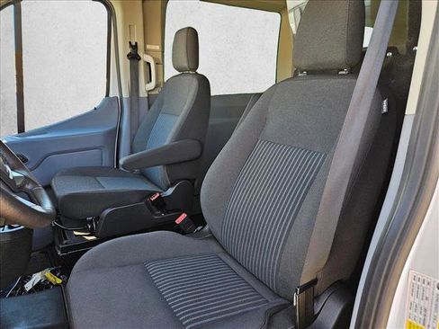 Used 2019 Ford Transit 150 XLT image 21