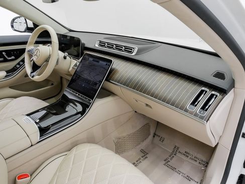 Used 2022 Mercedes-Benz S 580 4MATIC Sedan image 12