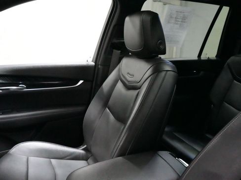 Used 2021 Cadillac XT6 Premium Luxury AWD/4WD image 28