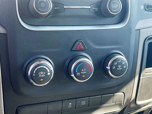 Used 2022 RAM 1500 Tradesman w/ Chrome Appearance Group RWD image 15