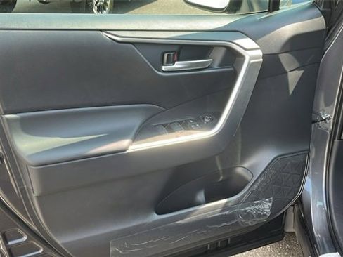 New 2025 Toyota RAV4 XLE image 6