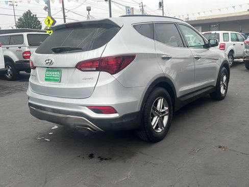 Used 2017 Hyundai Santa Fe Sport image 11