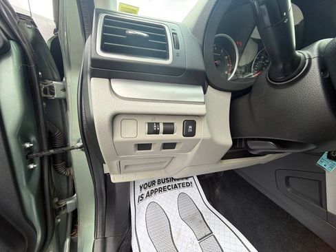 Used 2017 Subaru Forester 2.5i Premium w/ All-Weather Package AWD/4WD image 20