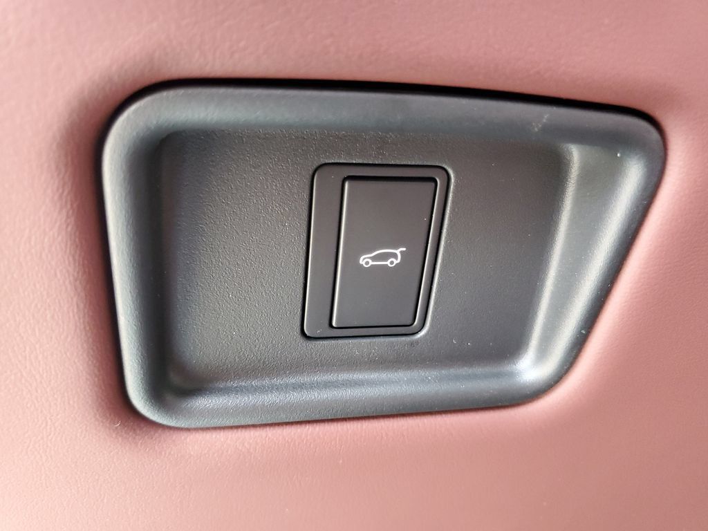 New 2026 Land Rover Range Rover SE AWD/4WD image 14