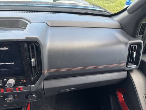 Used 2026 Nissan Frontier PRO-4X AWD/4WD image 34