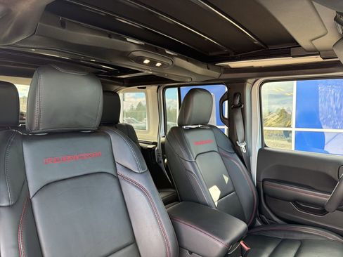 Used 2024 Jeep Wrangler Unlimited Rubicon image 21