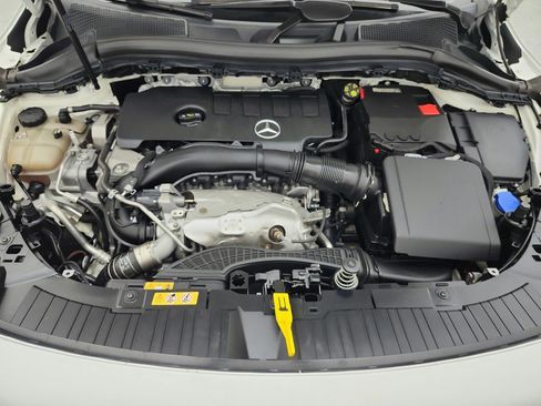 Used 2021 Mercedes-Benz GLA 250 image 16