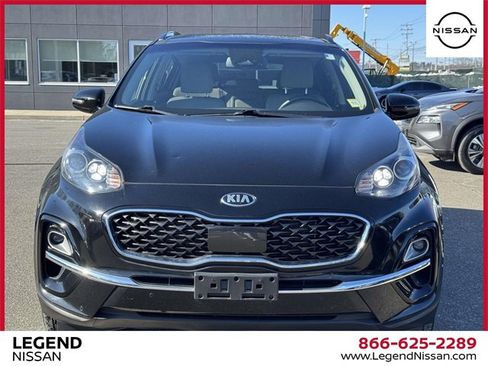 Used 2021 Kia Sportage EX w/ EX Technology Package image 2