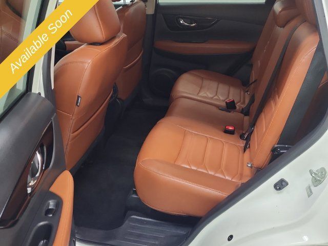 Used 2017 Nissan Rogue SL AWD/4WD image 13