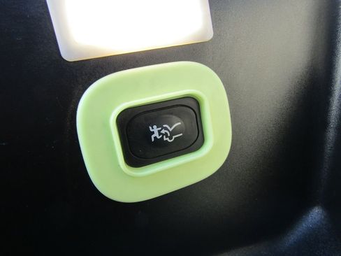 Used 2025 Ford Mustang Mach-E Premium image 11