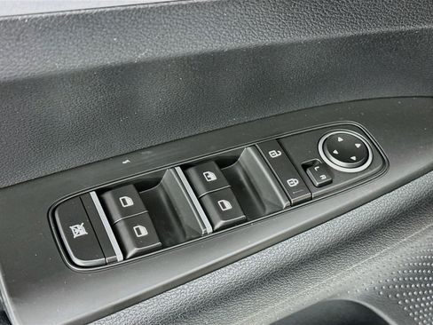 Used 2024 Kia Forte LXS w/ LXS Technology Package image 17