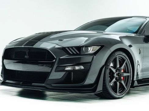 Used 2020 Ford Mustang Shelby GT500 w/ Carbon Fiber Track Pack RWD image 10