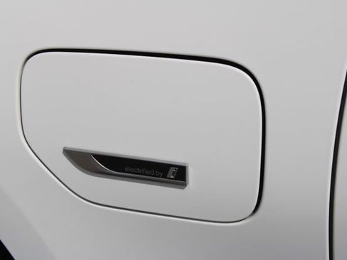 Used 2022 BMW 330e w/ Convenience Package RWD image 9