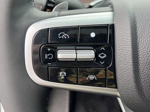 Used 2025 Genesis GV80 2.5T Advanced image 26