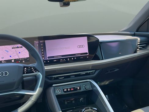 New 2026 Audi Q5 Premium Plus AWD/4WD image 11