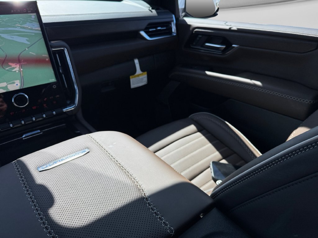 New 2026 GMC Yukon XL Denali Ultimate AWD/4WD image 18