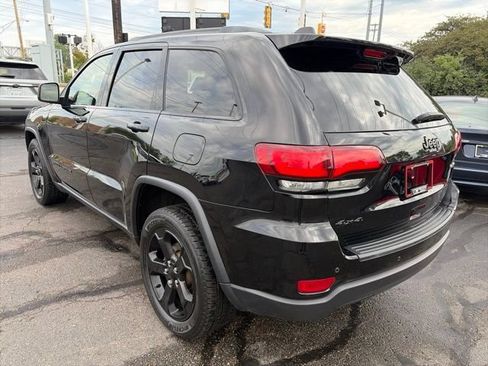 Used 2021 Jeep Grand Cherokee Freedom Edition AWD/4WD image 4
