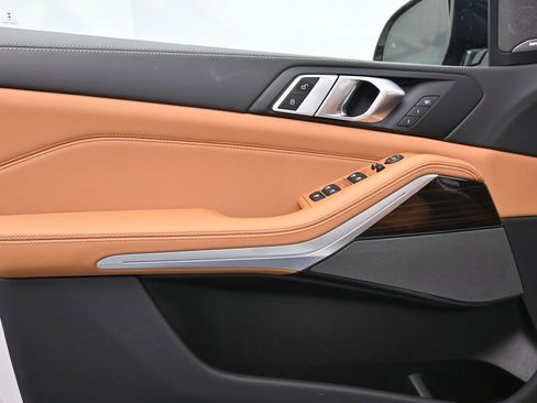 New 2026 BMW X5 xDrive40i w/ M Sport Package image 9