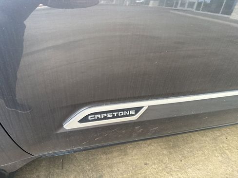 Used 2022 Toyota Tundra Capstone AWD/4WD image 5
