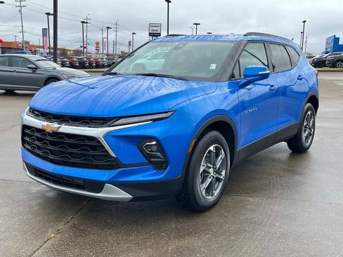 New 2025 Chevrolet Blazer LT w/ Sound & Technology Package AWD/4WD image 8