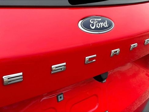 Used 2024 Ford Escape Active w/ Cold Weather Package image 32