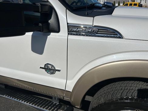 Used 2012 Ford F250 Lariat w/ Chrome Pkg AWD/4WD image 20