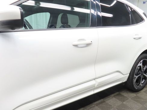 Used 2023 Ford Escape ST-Line Elite w/ Premium Technology Package AWD/4WD image 39