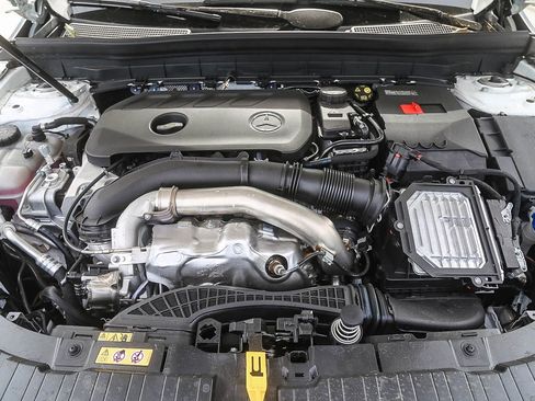 New 2026 Mercedes-Benz GLB 250 4MATIC image 25
