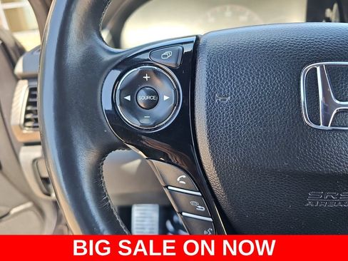 Used 2017 Honda Accord Sport image 16