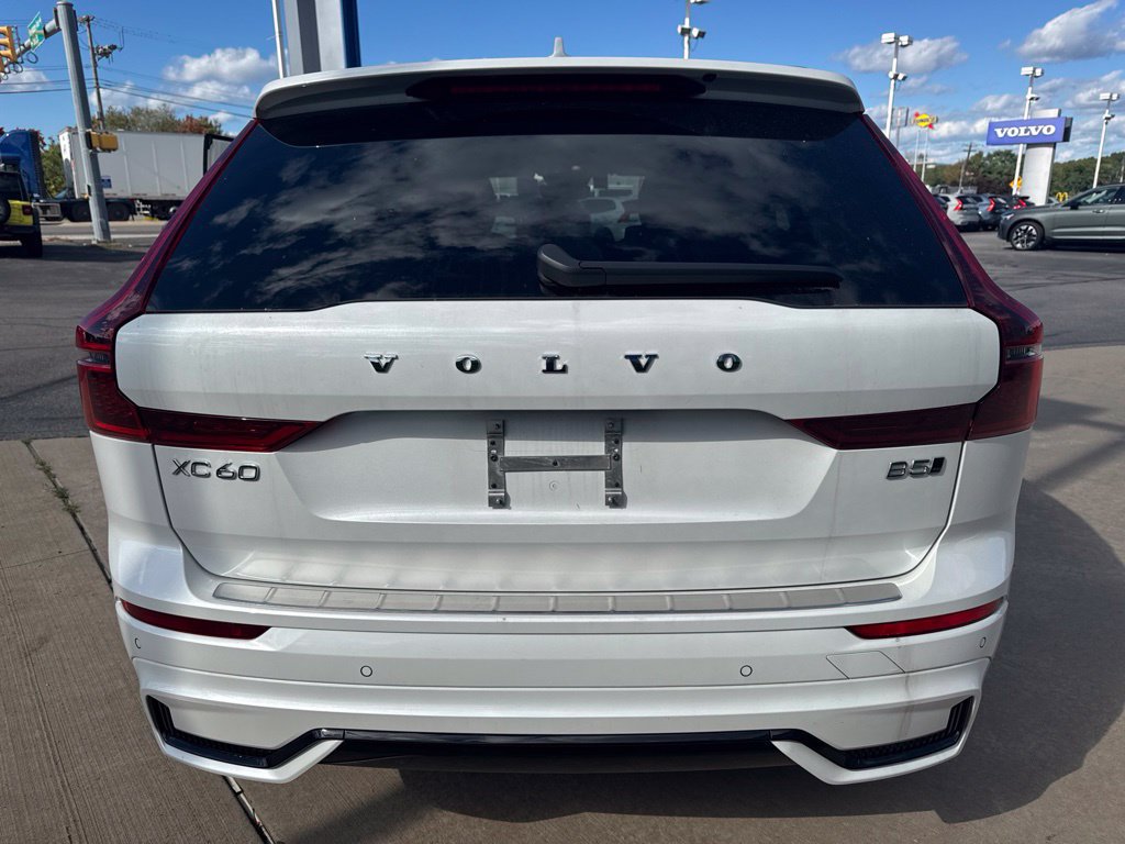Used 2026 Volvo XC60 B5 Plus AWD/4WD image 6