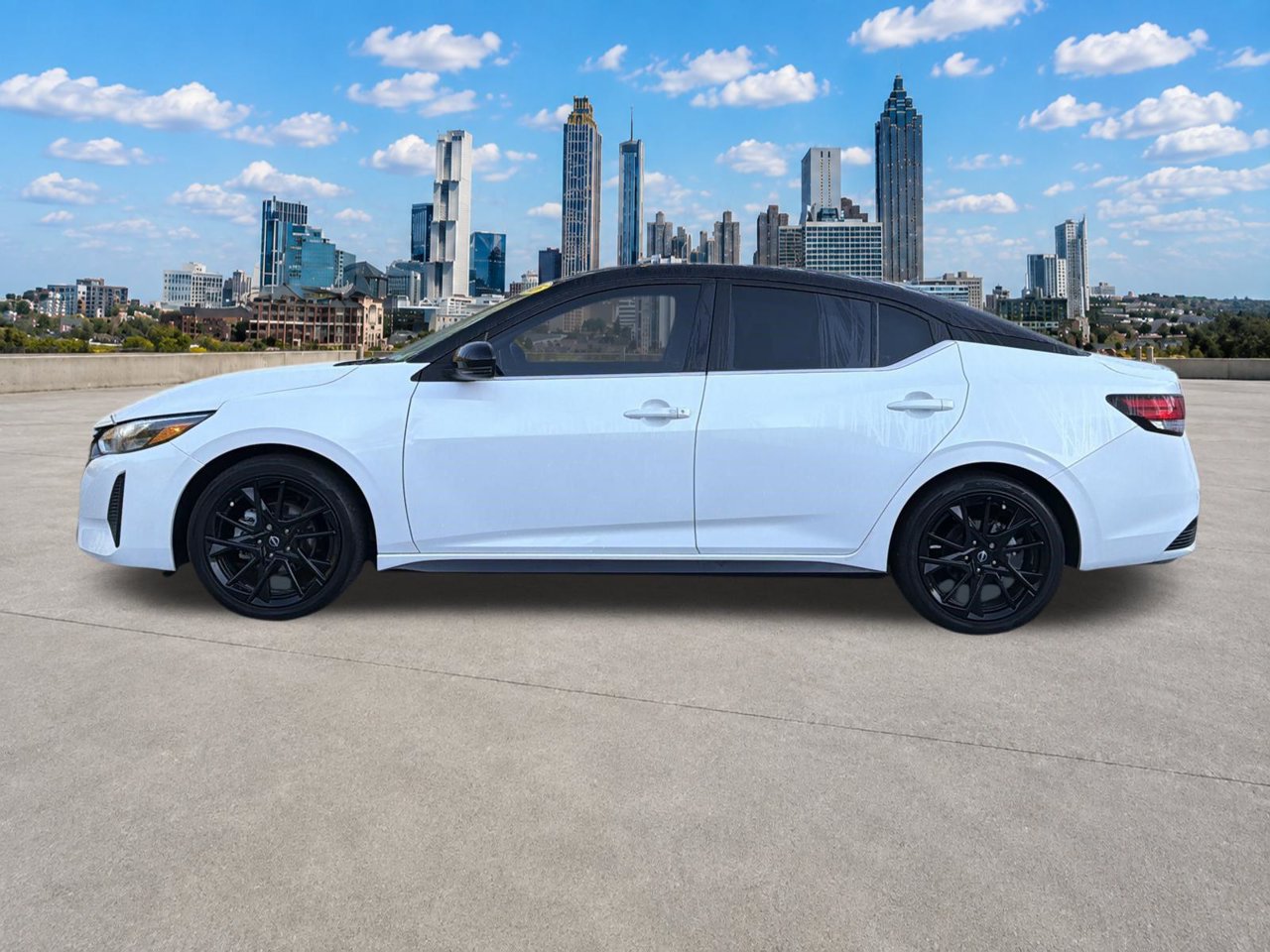Certified 2025 Nissan Sentra SR w/ Midnight Edition FWD image 20