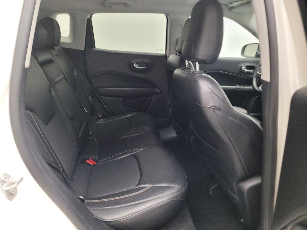 Used 2018 Jeep Compass Latitude w/ Popular Equipment Group FWD image 19