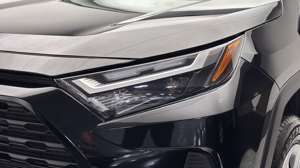Certified 2025 Toyota RAV4 LE FWD image 3