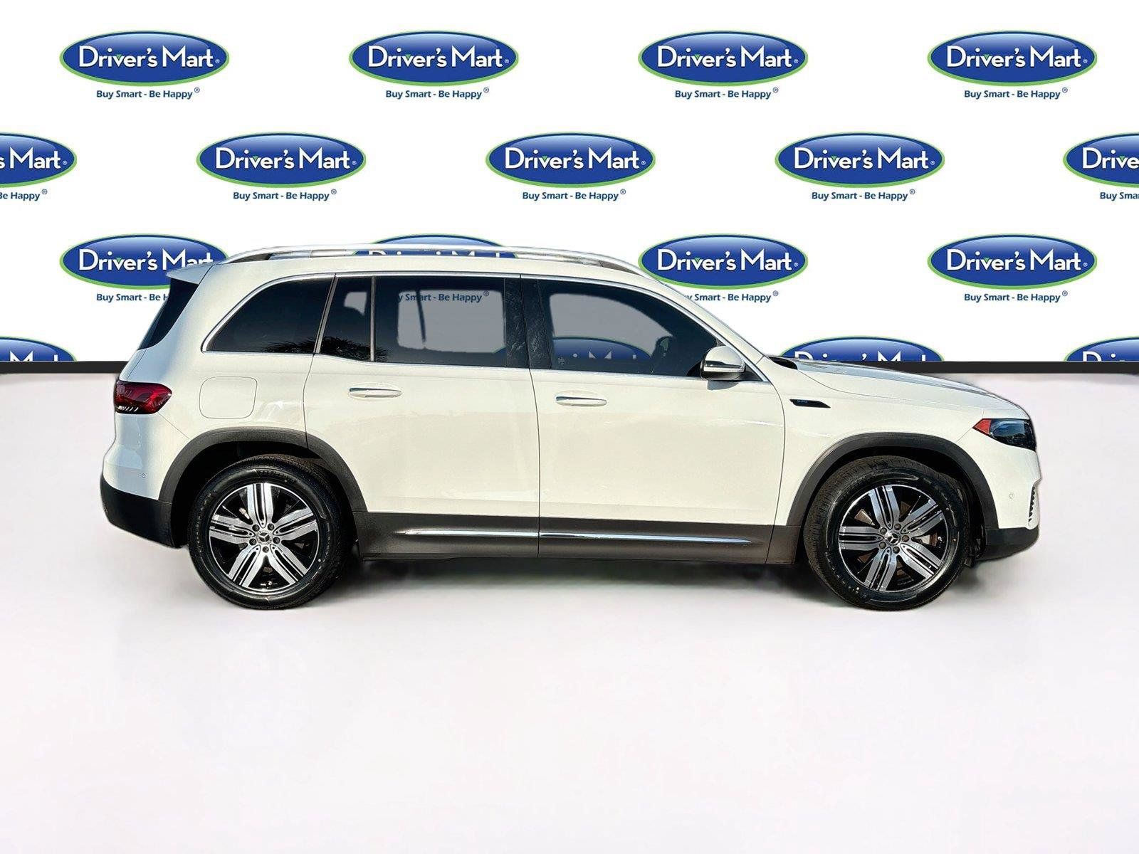 Used 2022 Mercedes-Benz EQB 300 4MATIC w/ Exclusive Package image 8
