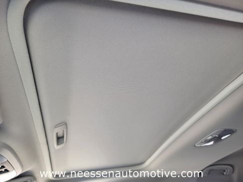 Used 2024 Subaru Crosstrek 2.0i Premium image 28