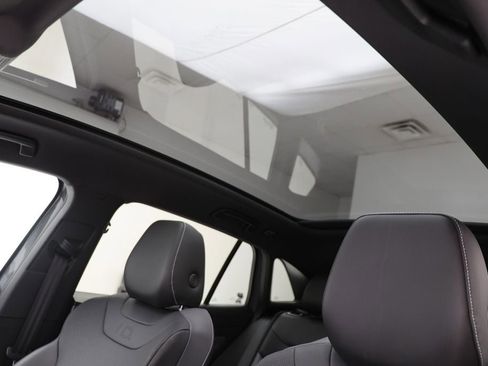 Used 2023 Volkswagen ID.4 Pro S image 17