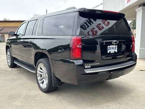 Used 2019 Chevrolet Suburban Premier RWD image 9