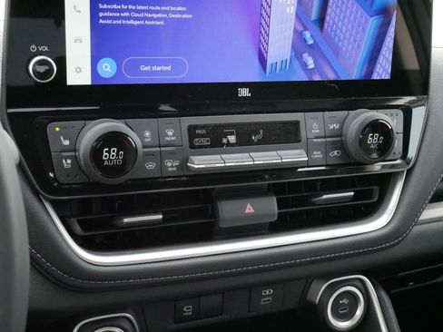 Used 2024 Toyota Grand Highlander Limited AWD/4WD image 23