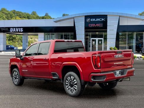 Used 2022 GMC Sierra 2500 AT4 w/ AT4 Preferred Package AWD/4WD image 4
