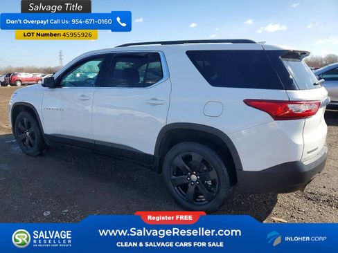 Used 2020 Chevrolet Traverse LT w/ LT Premium Package image 2