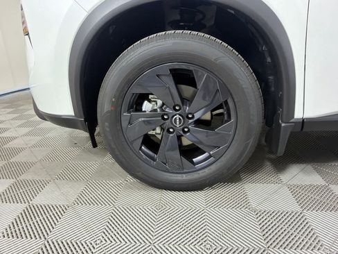 New 2026 Nissan Rogue SV FWD image 10
