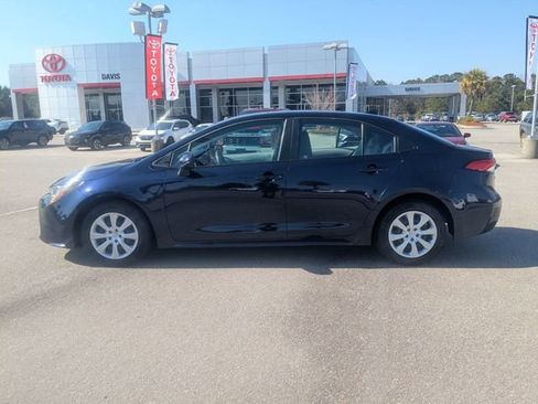 Used 2024 Toyota Corolla LE image 6
