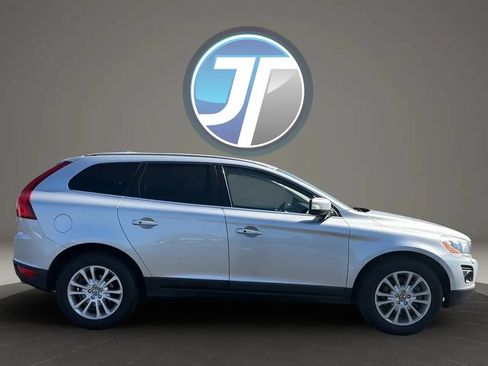 Used 2010 Volvo XC60 T6 AWD/4WD image 3