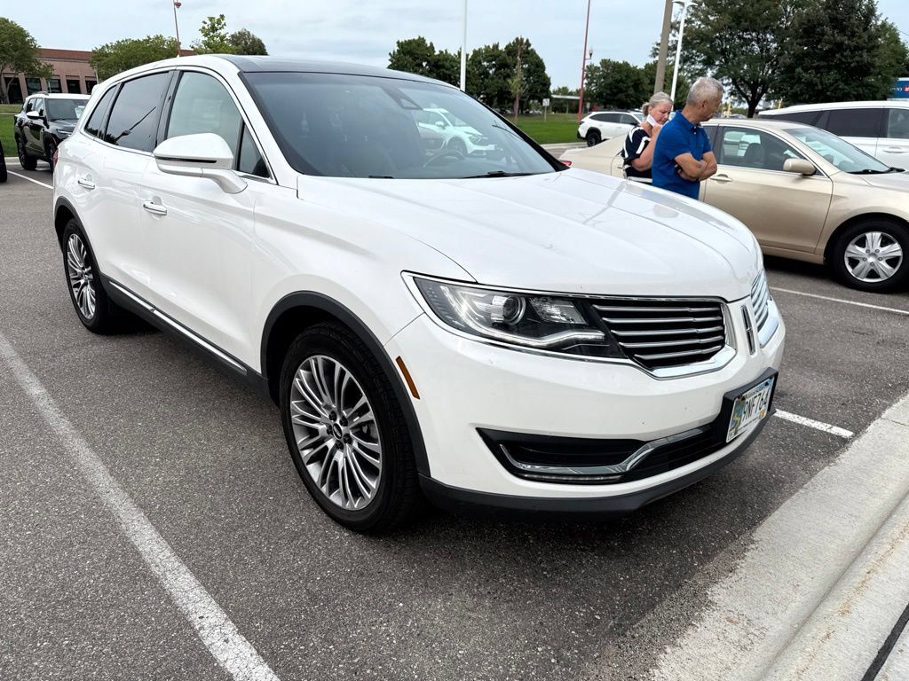 Used 2016 Lincoln MKX Reserve AWD/4WD image 1