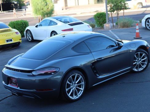 Used 2018 Porsche 718 Cayman RWD image 18