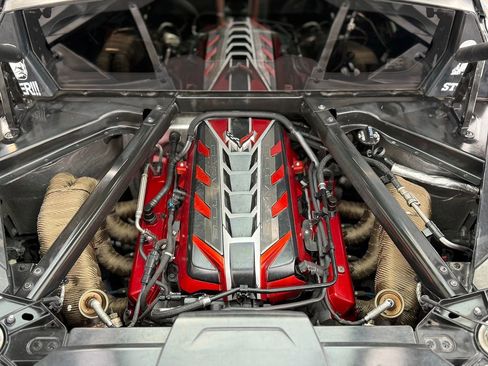 Used 2020 Chevrolet Corvette Stingray Preferred Cpe w/ 2LT Preferred Equipment Group RWD image 37
